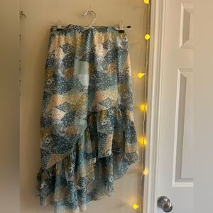 Floral Patchwork Ruffle High-Low Skirt - size L but runs small